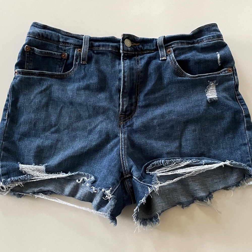 Levi’s High Rise Short Denim Jean Shorts 32